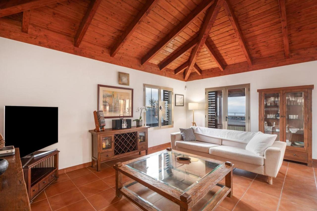 Holiday home Casa Tagoro, Facing The Ocean *